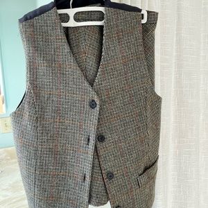 Plaid skirt and vest set.